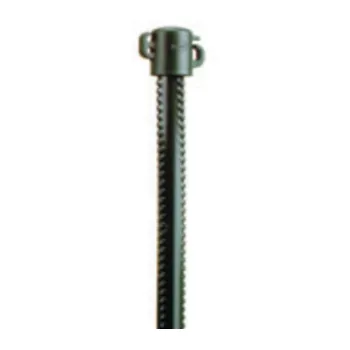 Short wire for chicken enclosure a convenient solution for smaller spaces.