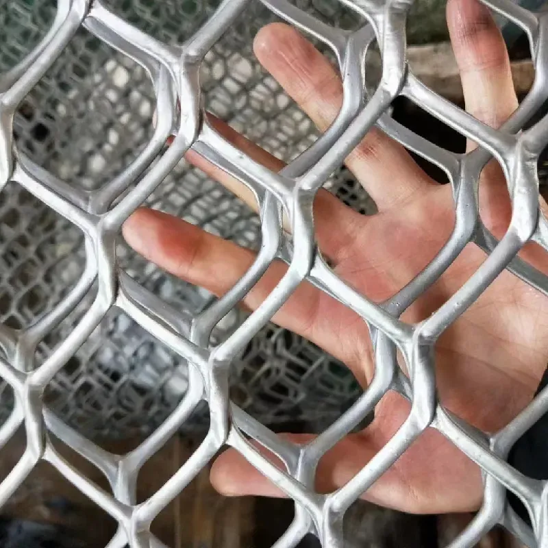 Using Plastic Flat Nets for Vertical Gardening