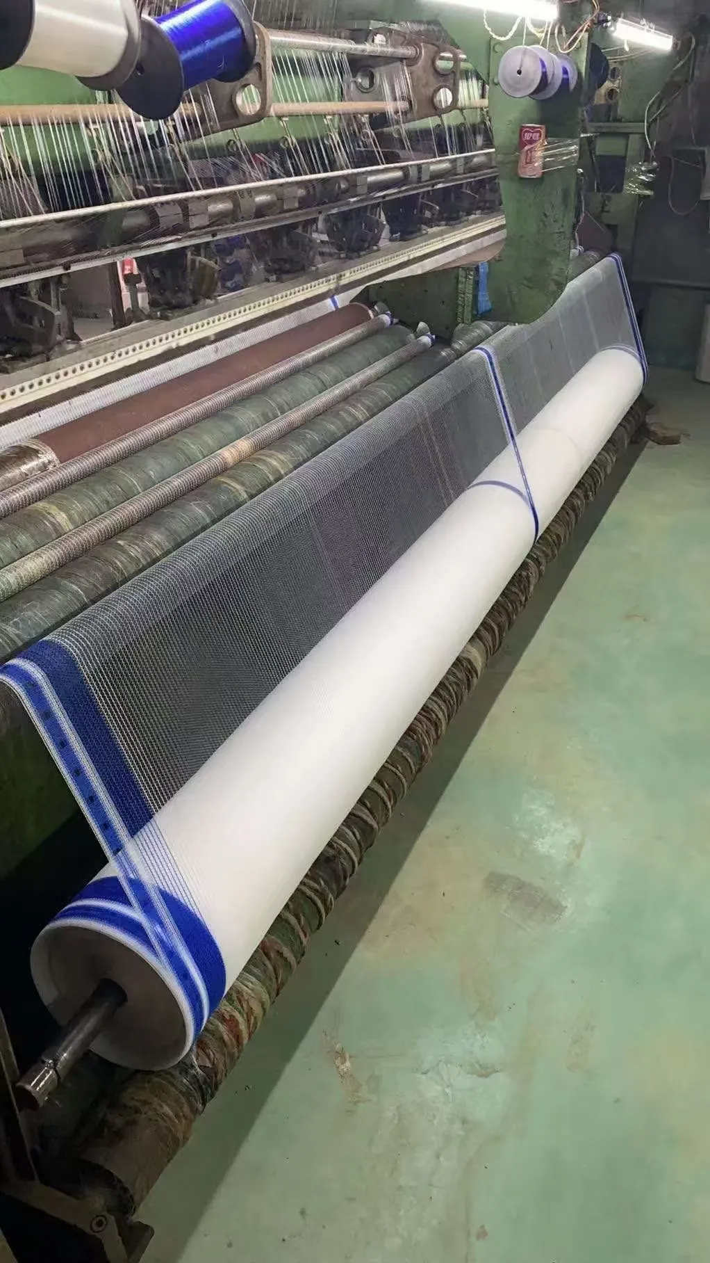 Durable Plastic Fencing Solutions for Poultry and Farm Animal Enclosures