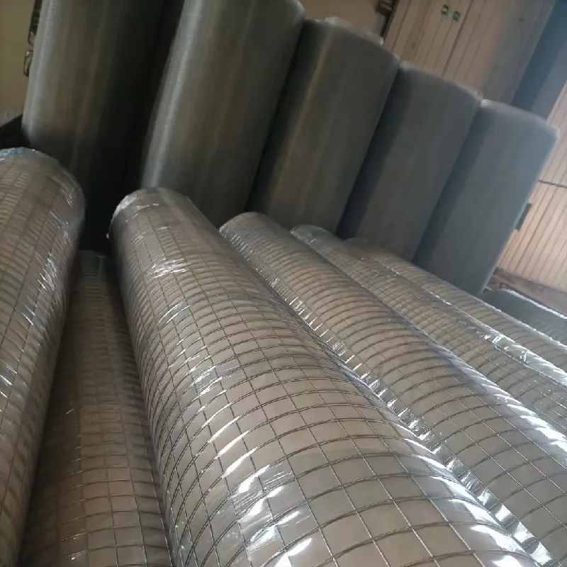 Exploring the Benefits and Uses of PP Plastic Bags in Everyday Life