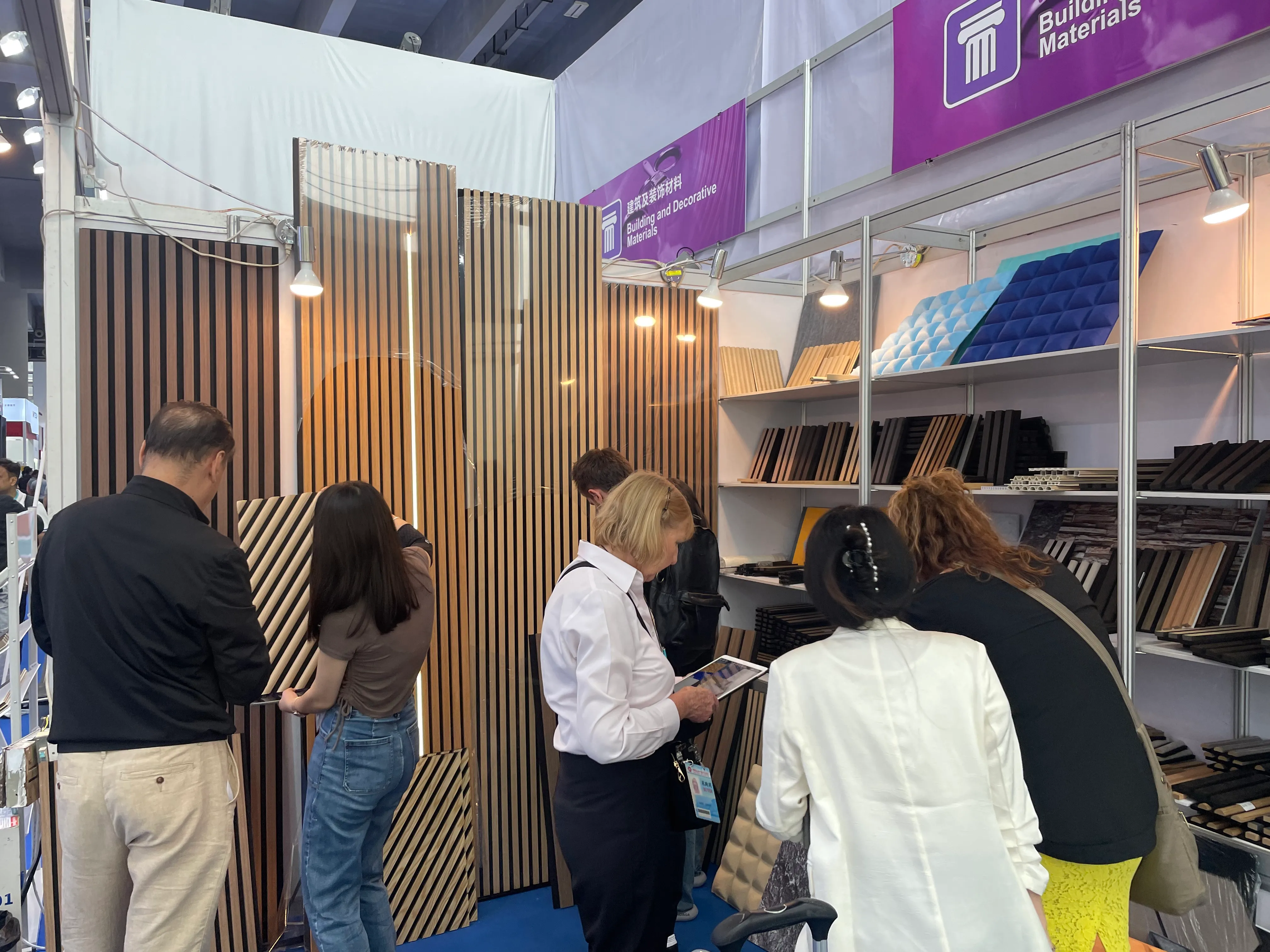 Dog Crate Blanket Cover for Comfort and Style in Pet Spaces