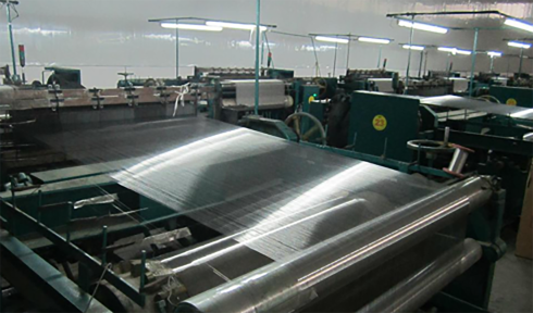 Set up a factory, Started to produce stainless steel wire mesh