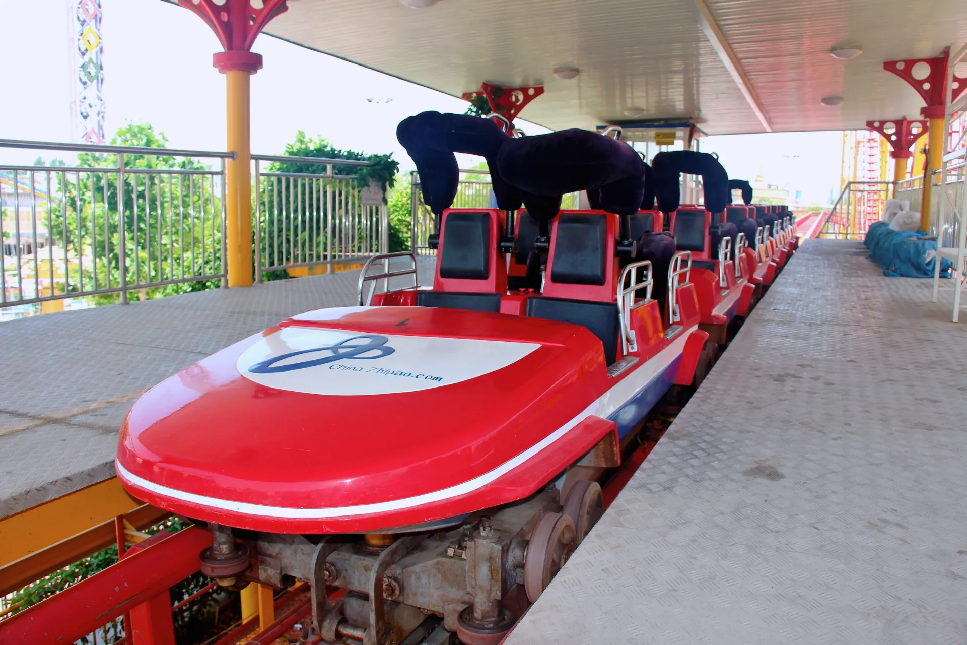 The Role of Color in Carousel Seat Appeal