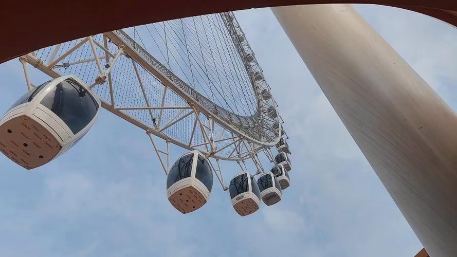 large ferris wheel large ferris wheel