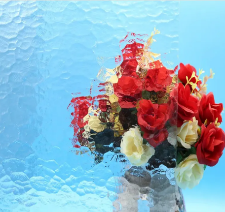 Coloured Textured Glass for Elegant Interiors
