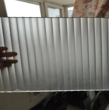 Tầng gương với ánh sáng