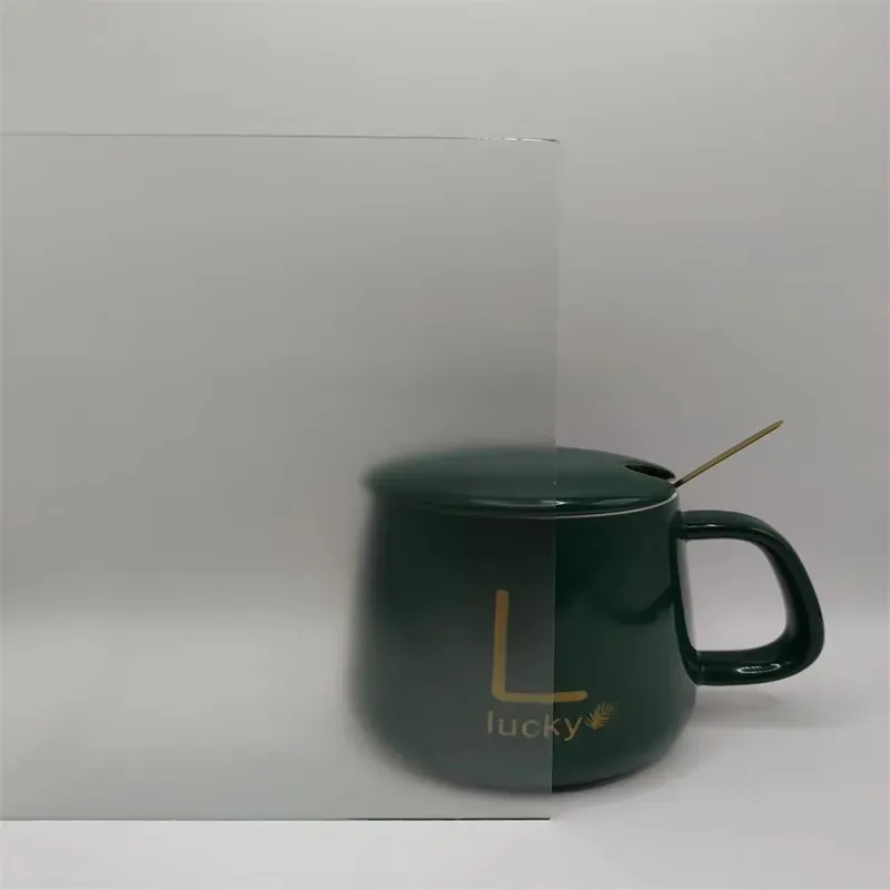 Anti-Glare vs. Anti-Reflective Glass: The Ultimate Guide for Digital Display Projects Anti-Glare vs. Anti-Reflective Glass: The Ultimate Guide for Digital Display Projects
