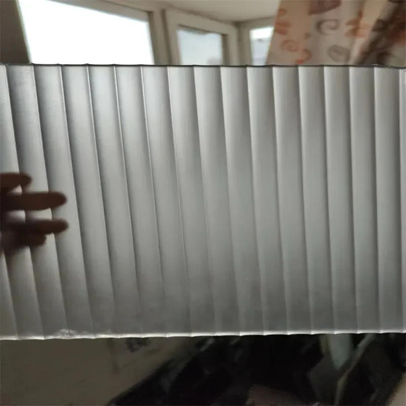 What’s the Difference Between Obscure Glass and Frosted Glass?