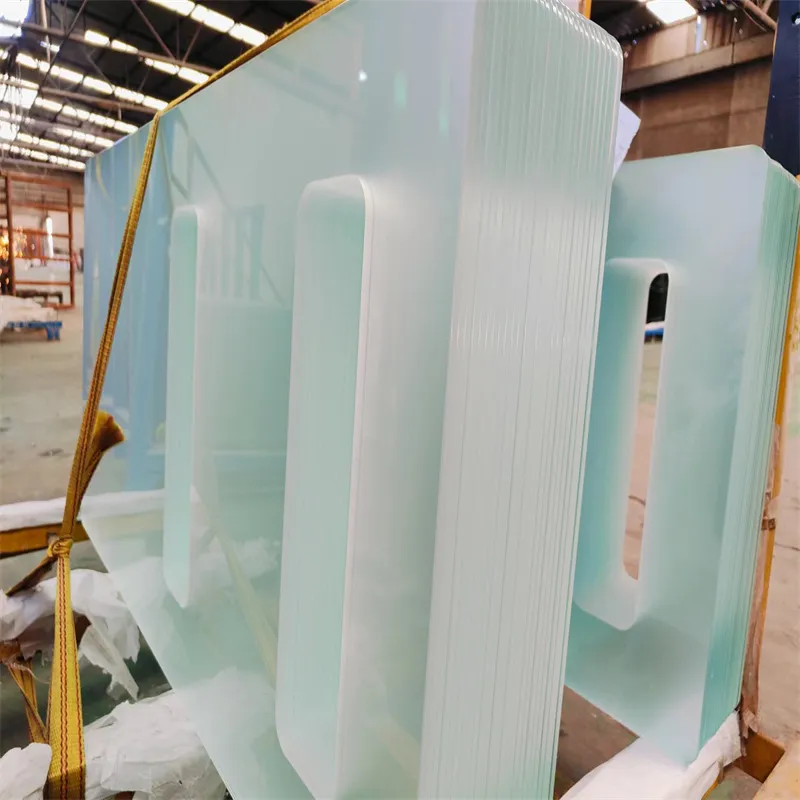 Reflective Design Concepts for Interior Partitioning Solutions