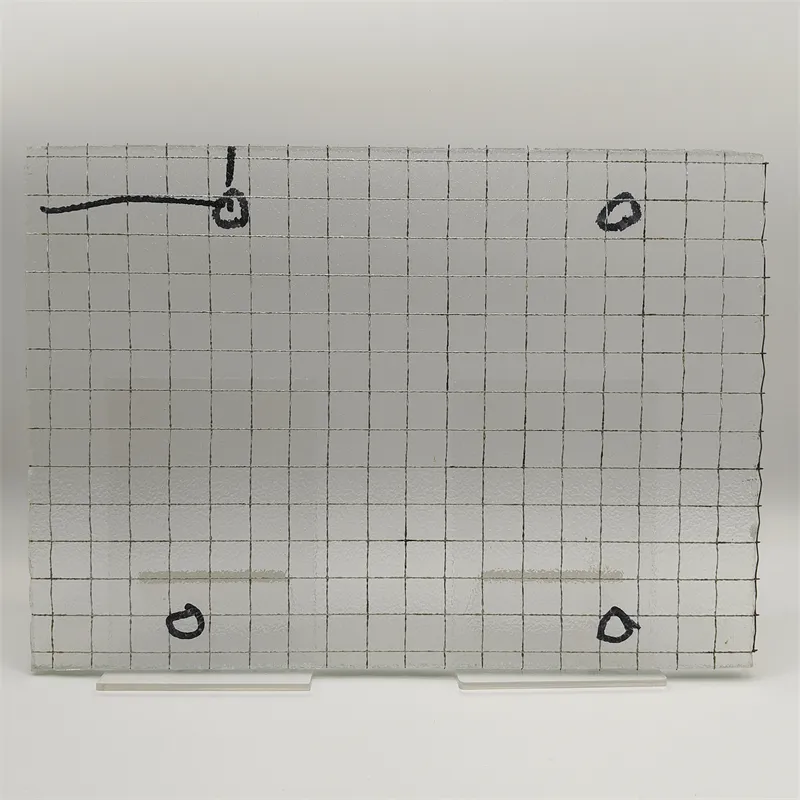 Vetro Laminato Riflettente Infrarossi - Soluzioni Innovativa per il Risparmio Energetico