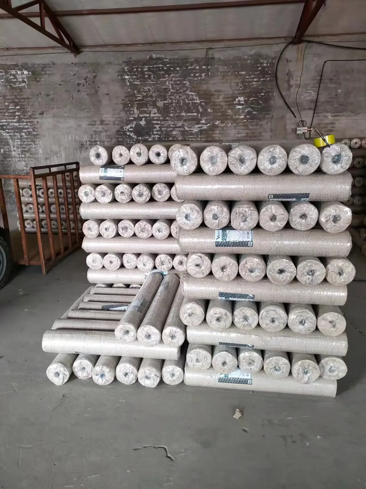 Yakında tavuk gözlüğü Yakında tavuk gözlüğü