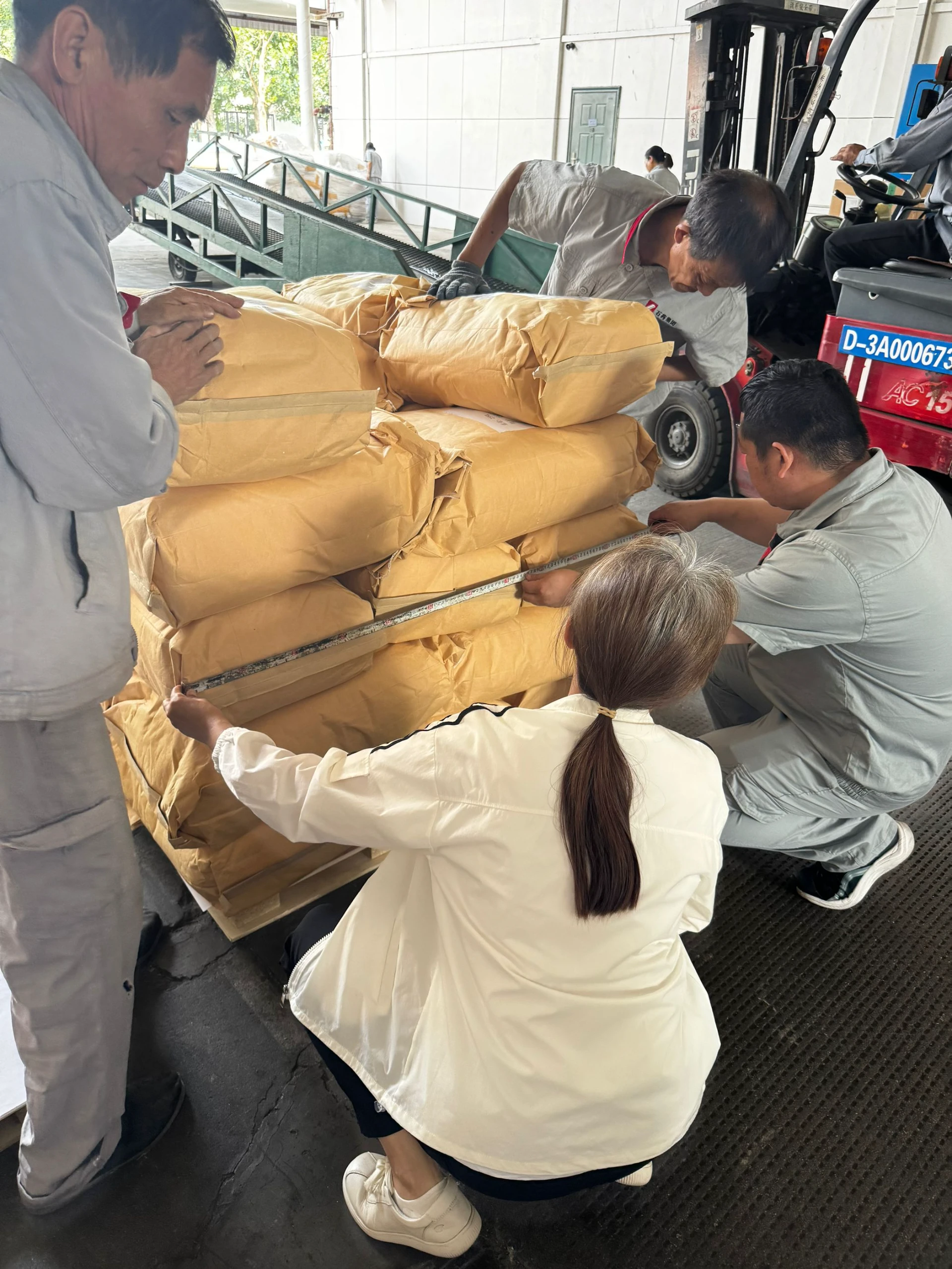 1,3-Dimethylurea in Dye and Pigment Intermediate Synthesis: A Versatile Pharmaceutical Formulation Intermediate