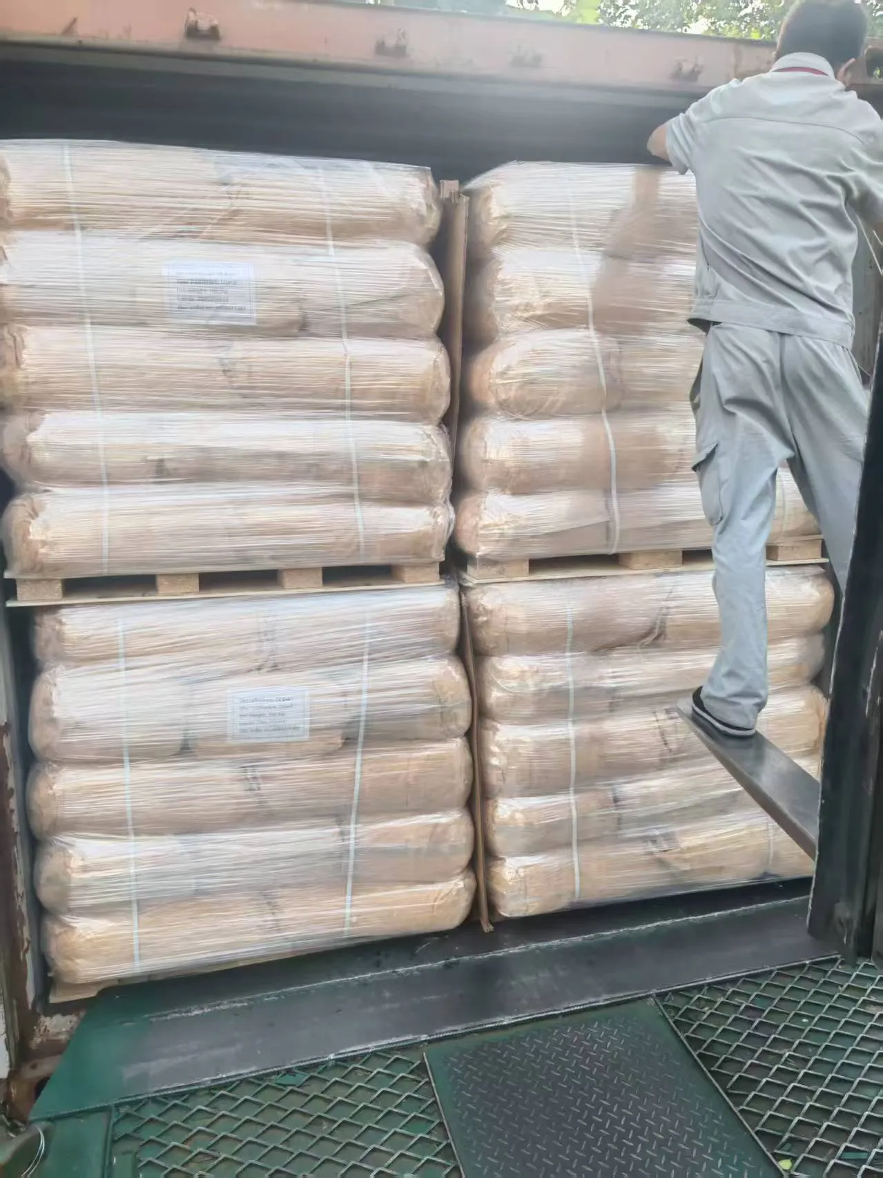 The Role of 1,3-Dimethylurea (CAS 96-31-1) in Low-VOC Coatings Development