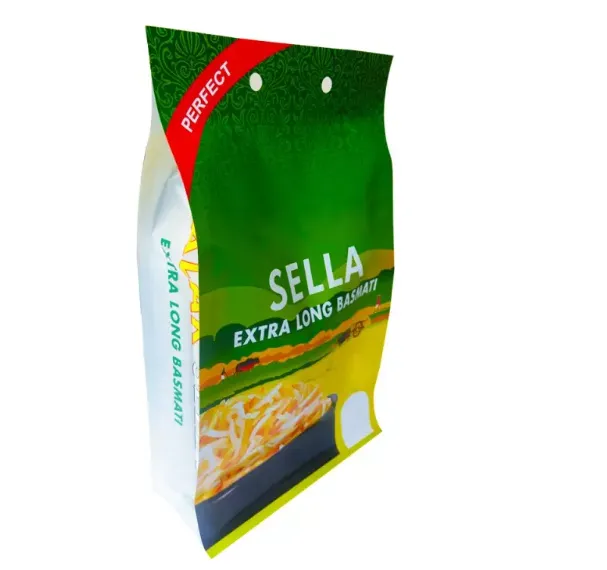 The portability and environmental friendliness of pet food pouches