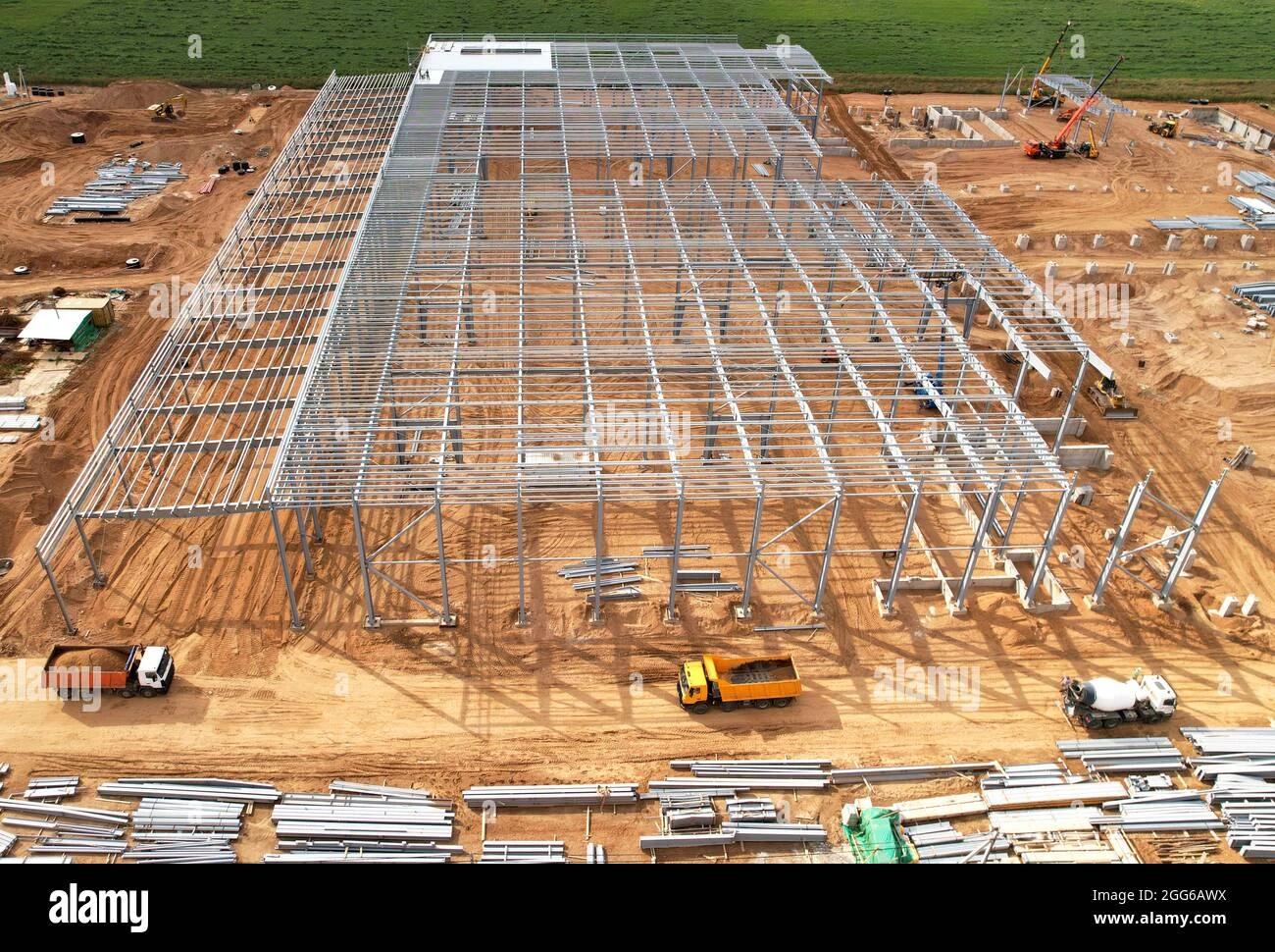 How Do Steel Frame and Prefab Building Factories Shape Modern Construction?