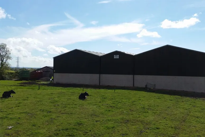 metal pagoda with retractable roof