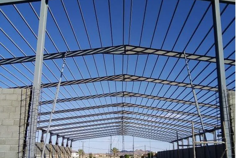 Innovative Design Approaches for Modern Steel Building Structures in Urban Environments