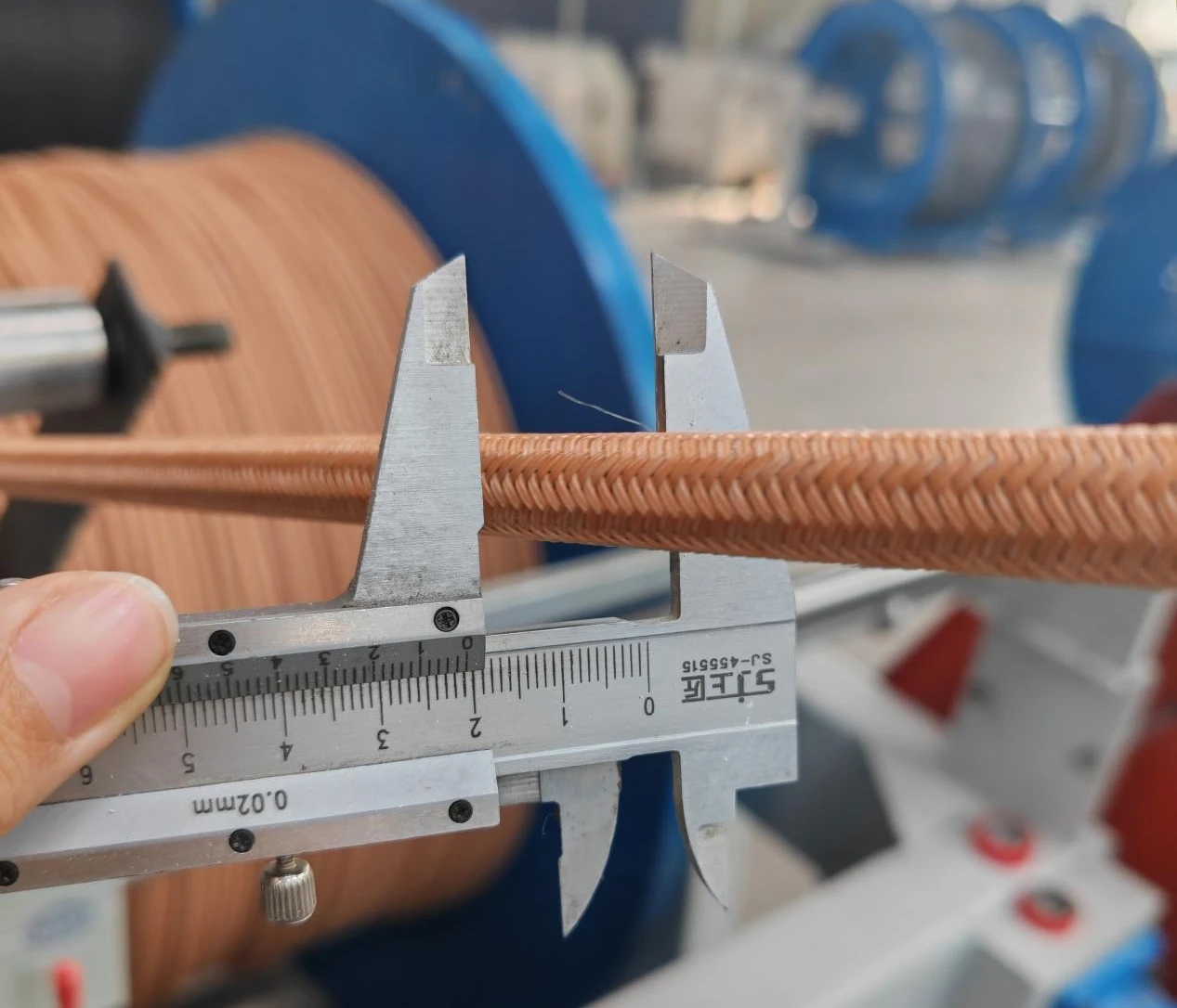 SAE100 R14 PTFE Hose with Stainless Steel Wire Cover Hydraulic Hose