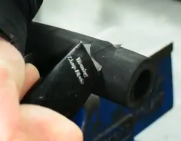 Manual hydraulic hose stripping