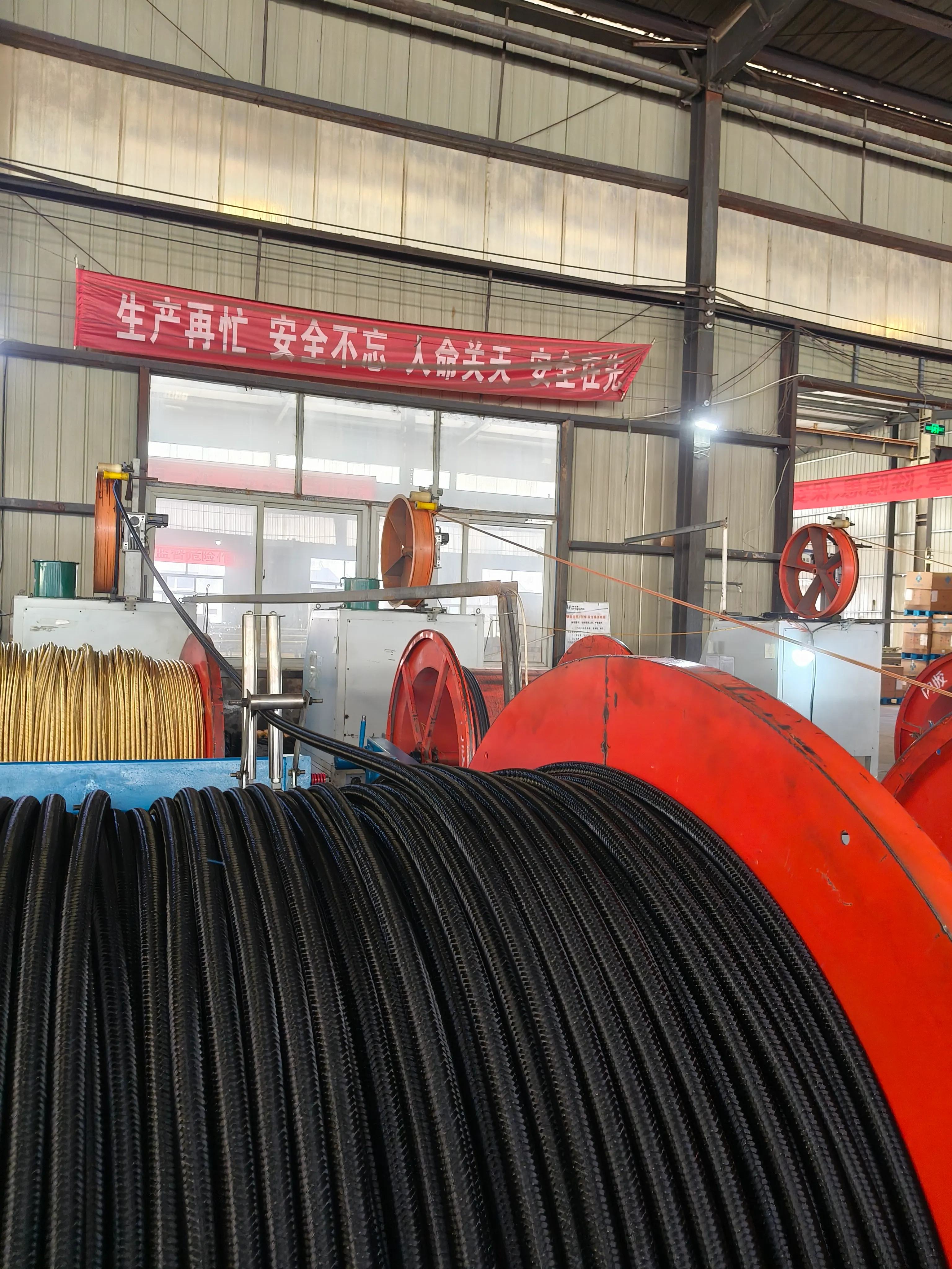 SAE100 R16 Compact Wire Braided Hydraulic Hose