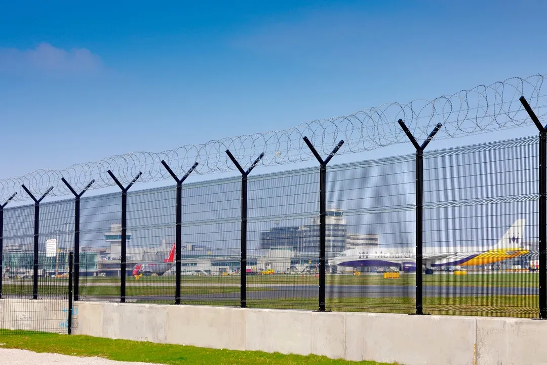 Versatile 10% 20 Gauge Wire Mesh for Various Home and Garden Applications