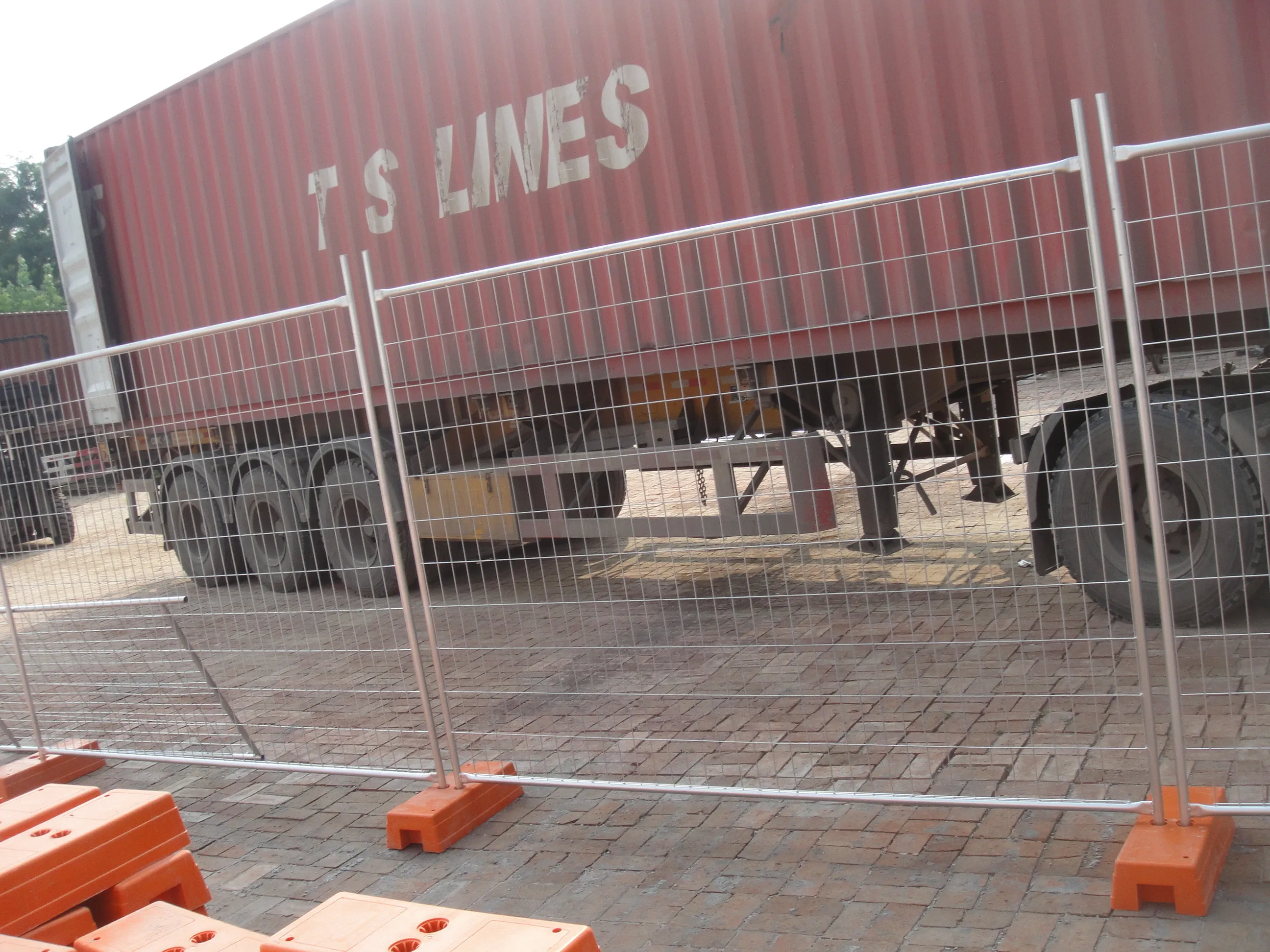 Contemporary Wire Mesh Fencing Solutions for Security and Aesthetics in Modern Landscapes