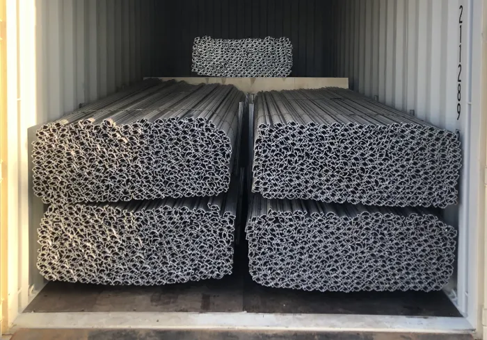 Vysoce kvalitní 6 stopová pole a ploty pro zabezpečení vašich pozemků