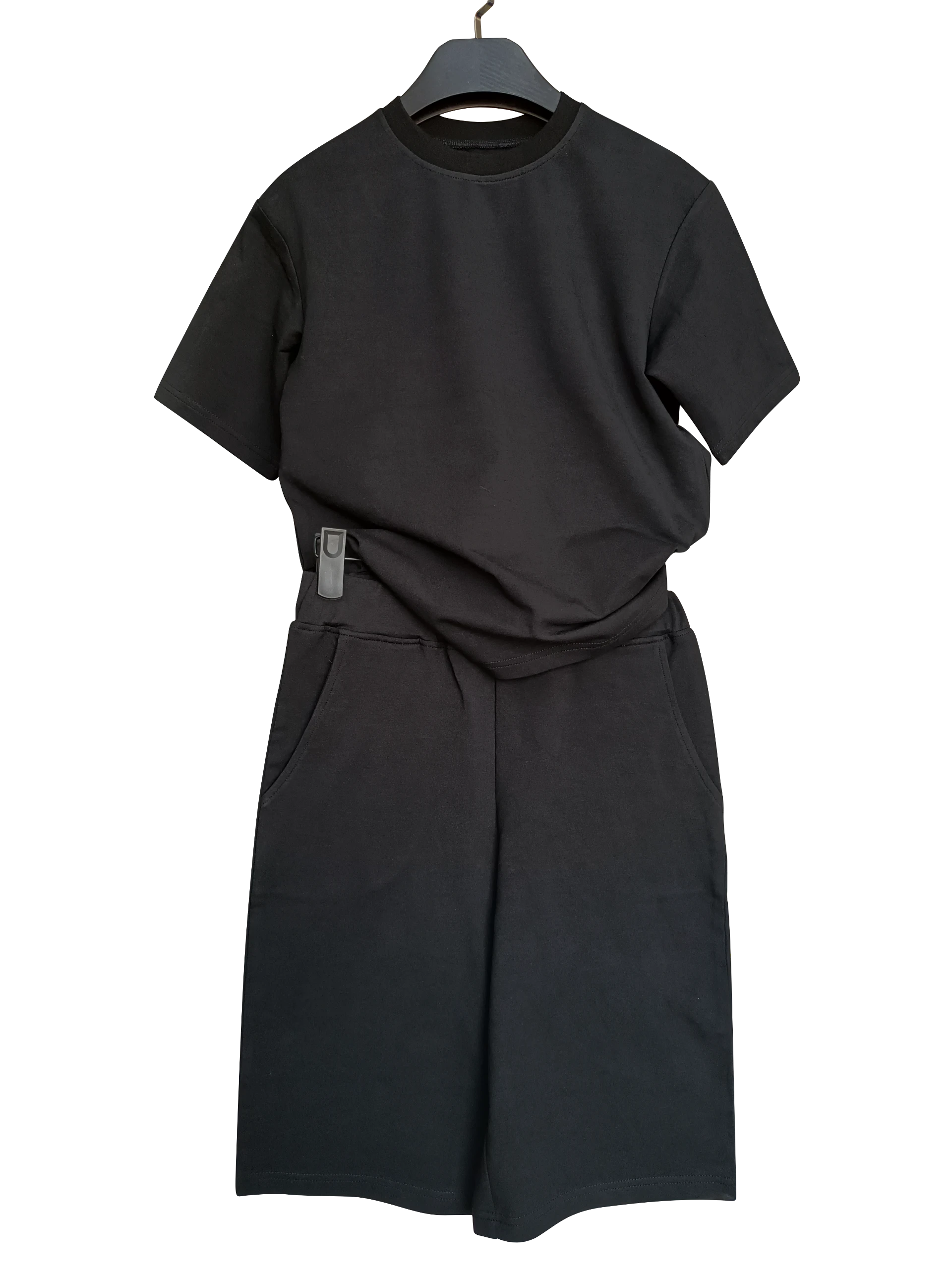 Redefining Active Wear: Stylish and Functional Sportswear Trends