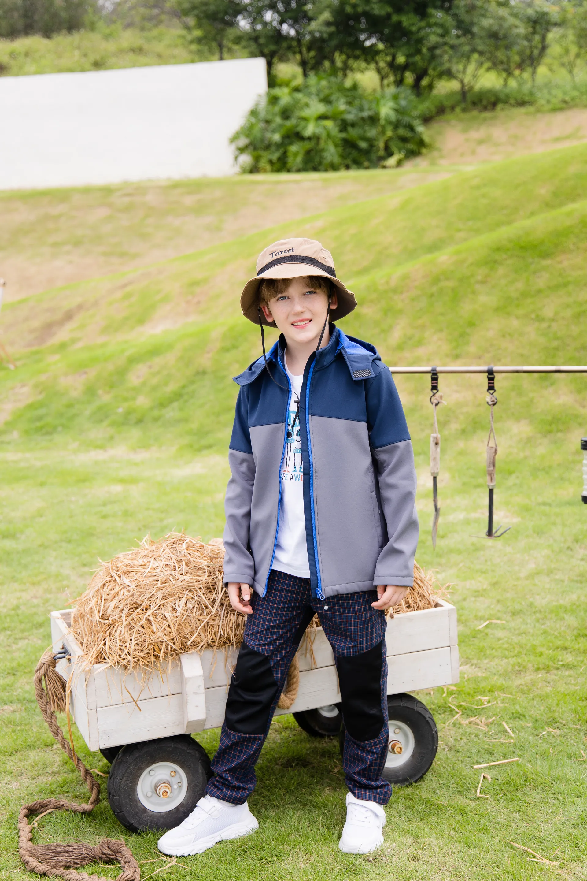 Choosing the Right Clothing for Your Child: Baby Clothes and Kids Clothing Essentials