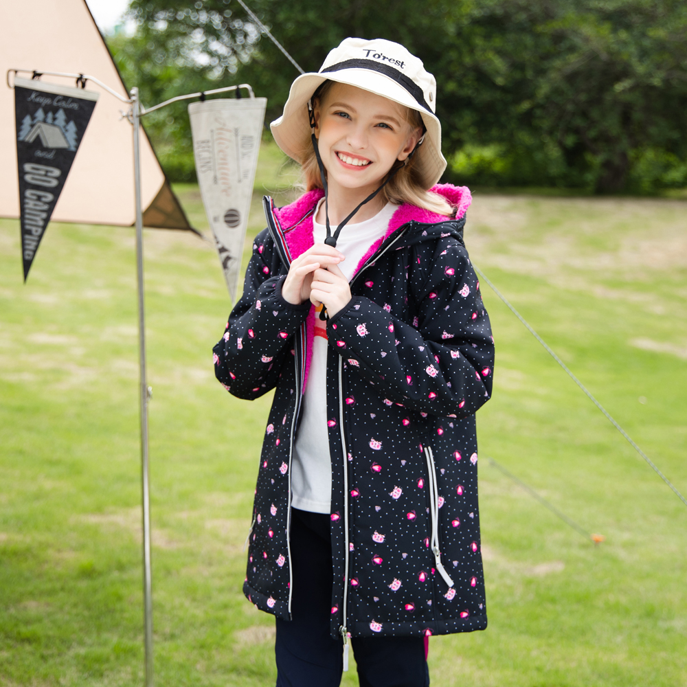 Why Choose a Girl Jacket: Warm, Waterproof, Stylish?