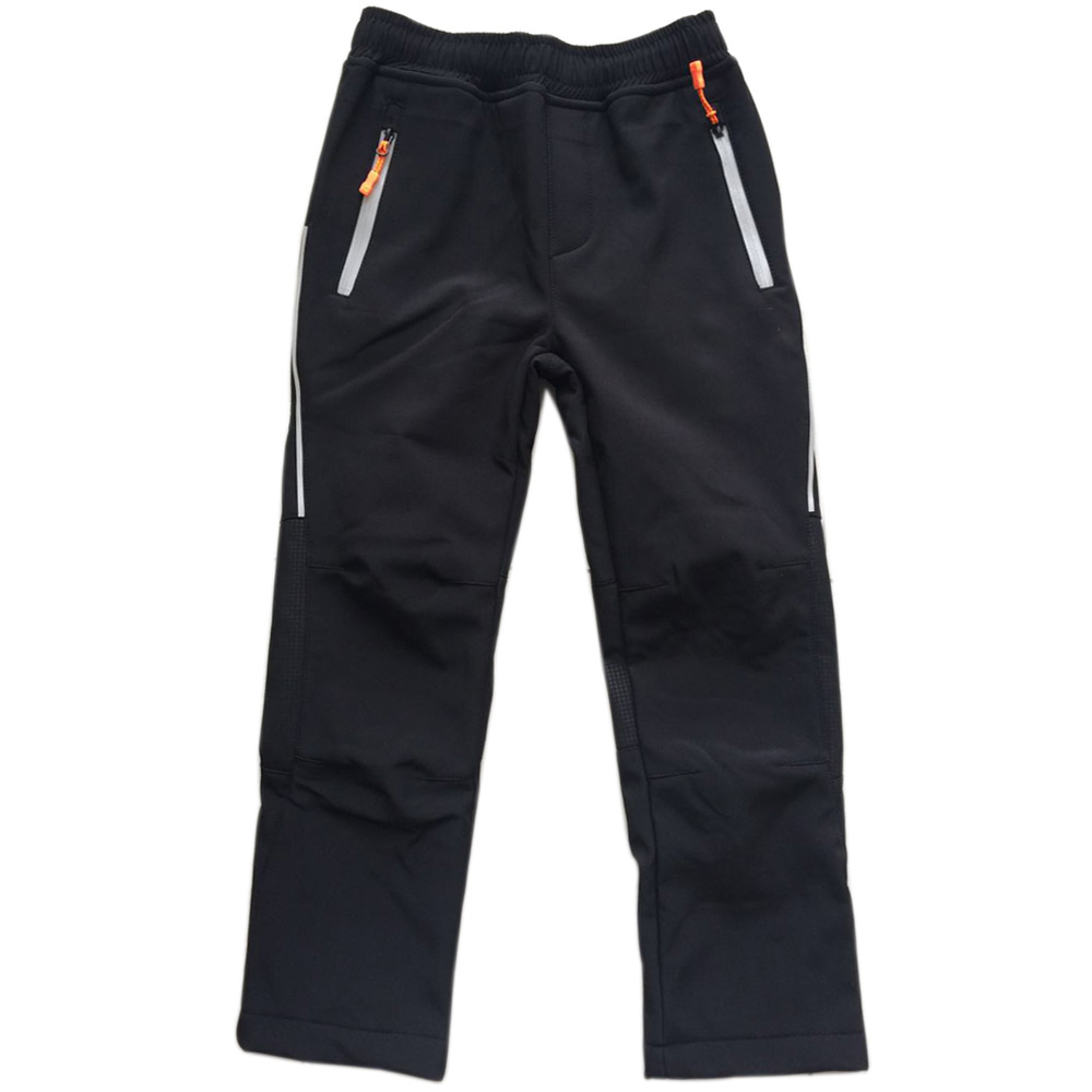 Exploring the Benefits and Style of PE Raincoats for Every Weather Condition