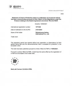 Lightweight Insulated Jacket for Cold Weather Comfort and Activity