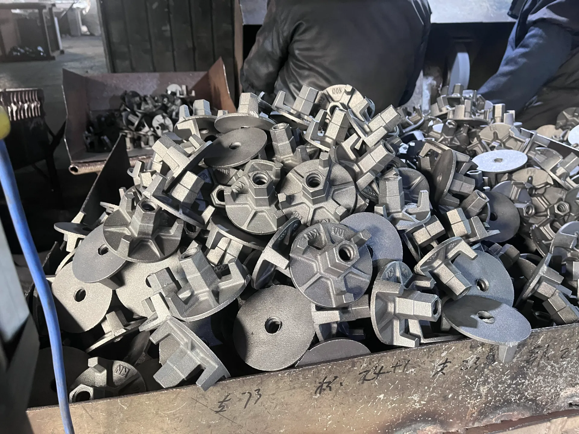 Read More About concrete formwork snap ties