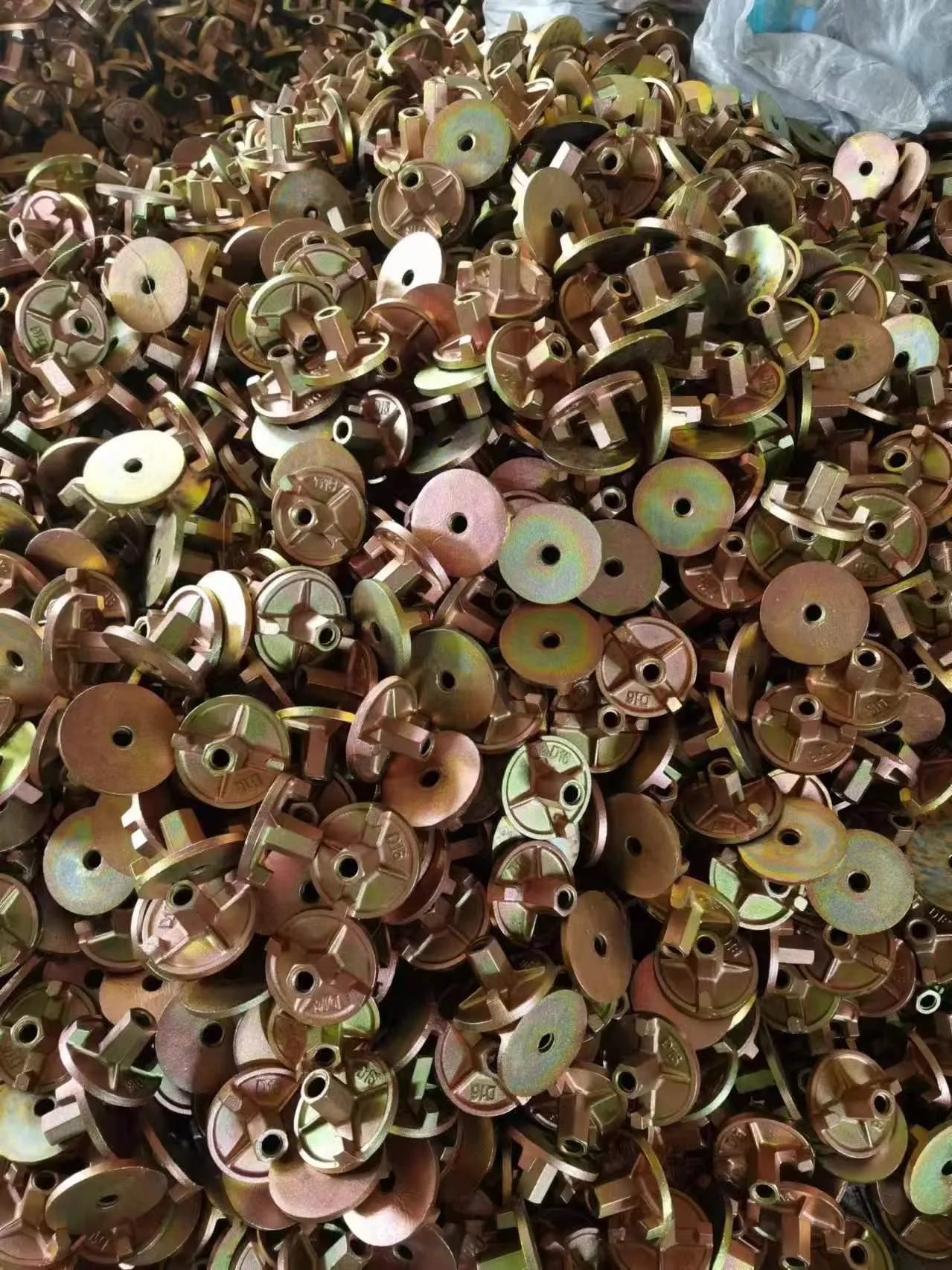 scaffolding elements