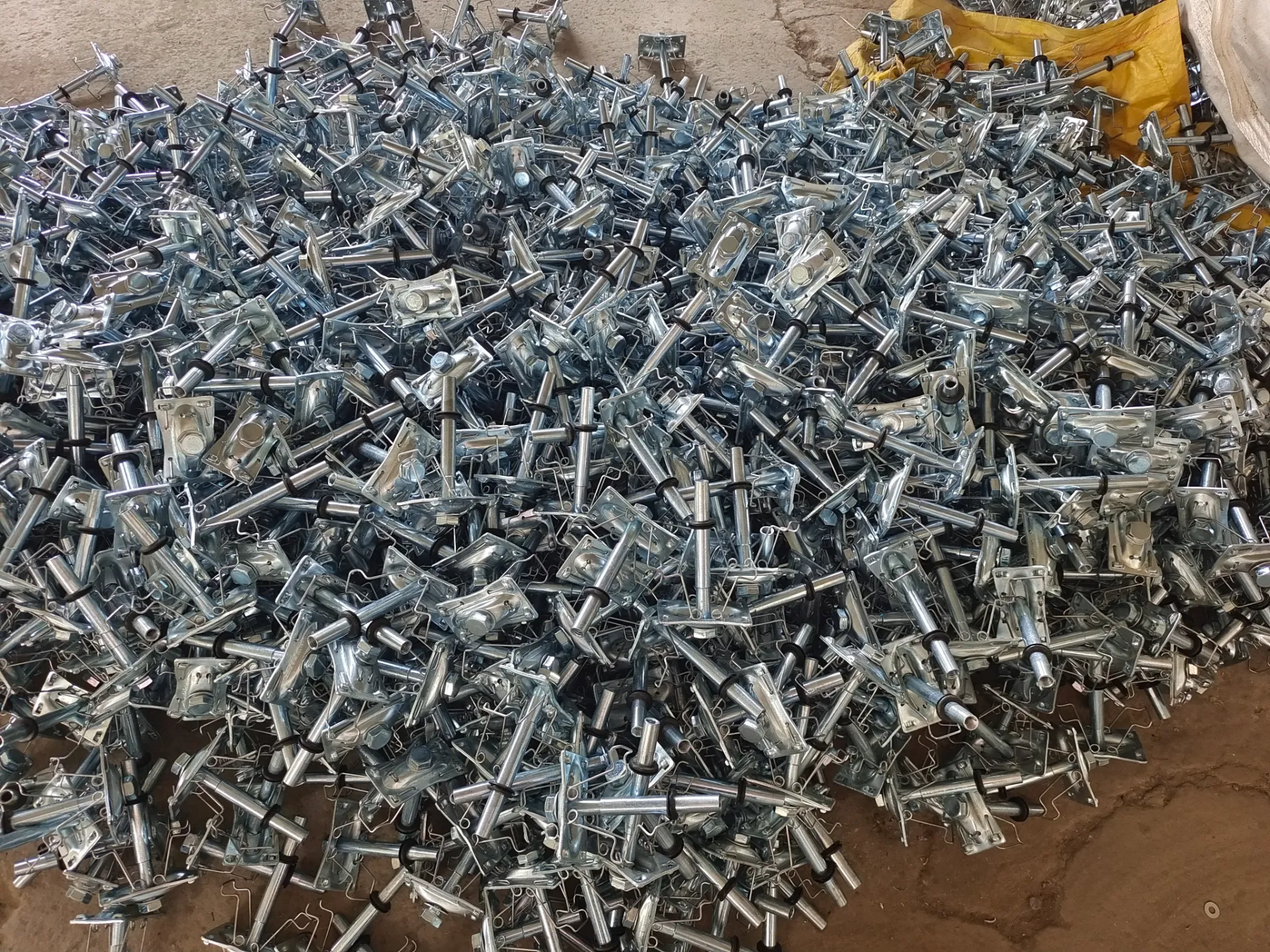 wall tie scaffolding