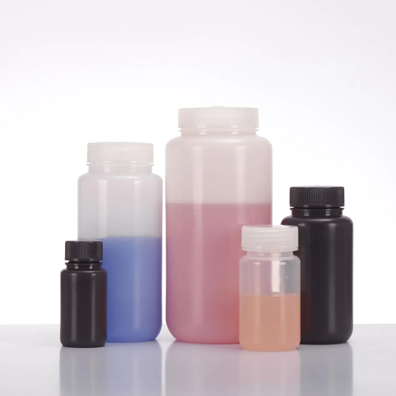 Discover the Essential Laboratory Apparatus: Reagent Bottle