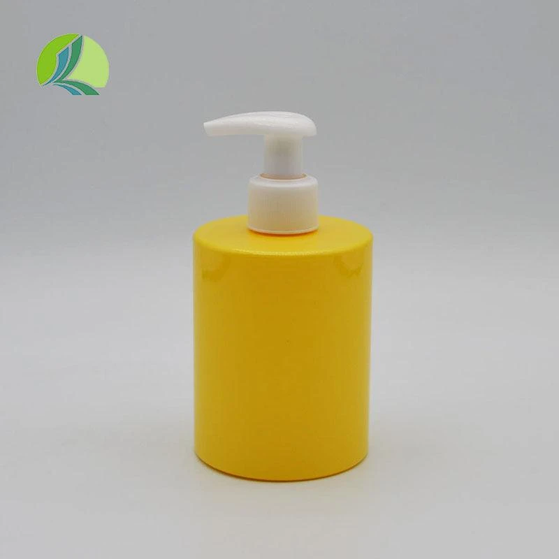 blank medicine bottle
