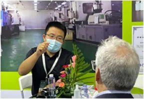 Quality Supplies for Cosmetic Lab and Formulation Needs