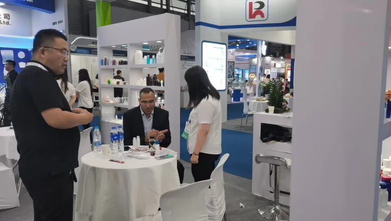 Exploring the Applications and Importance of Petri Dishes in Microbiology and Research