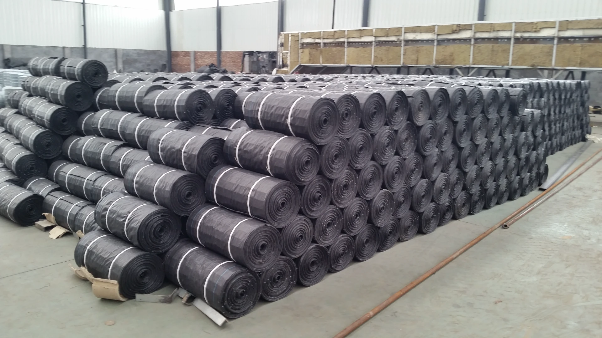 गोल मोठा लाकडाचा कुंपण स्थापनेसाठी मार्गदर्शन गोल मोठा लाकडाचा कुंपण स्थापनेसाठी मार्गदर्शन