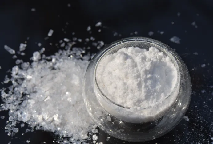 Exploring the Versatile Applications of Mica Chips in Various Industries