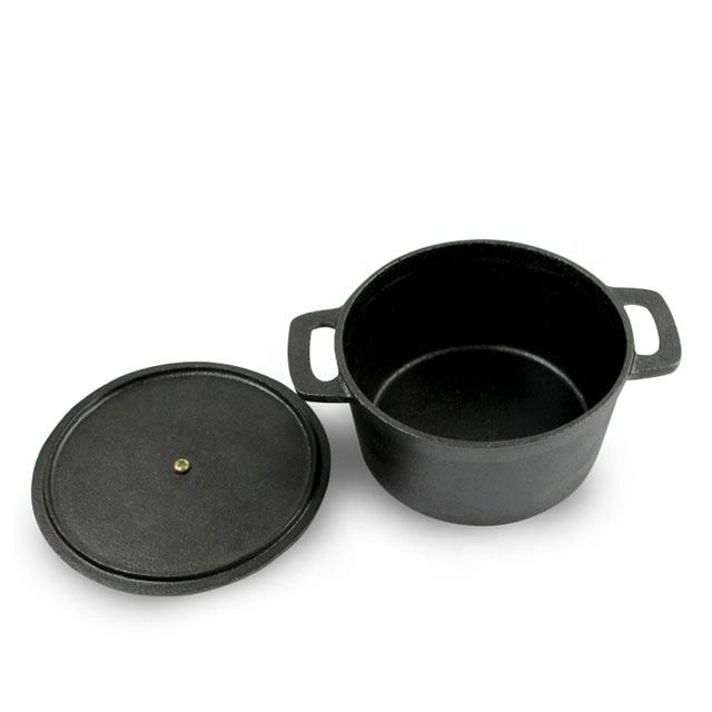 Durable Cast Iron Dutch Oven with a Protective Coating for Versatile Cooking Durable Cast Iron Dutch Oven with a Protective Coating for Versatile Cooking