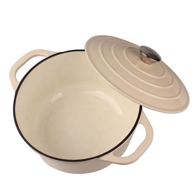 Benefits of Using an Iron Baking Pan for Your Culinary Creations