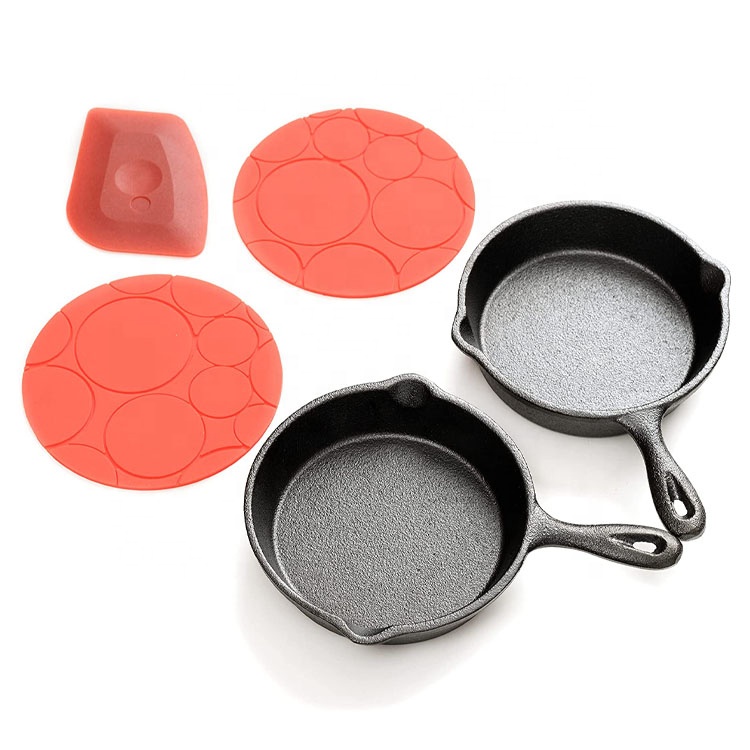 Cast Iron Skillet for BBQ: Non-Stick Griddle & Pan with Lid