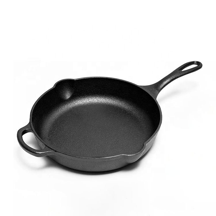 Durable Cast Iron Cooking Pot with Lid for Versatile Kitchen Use Durable Cast Iron Cooking Pot with Lid for Versatile Kitchen Use