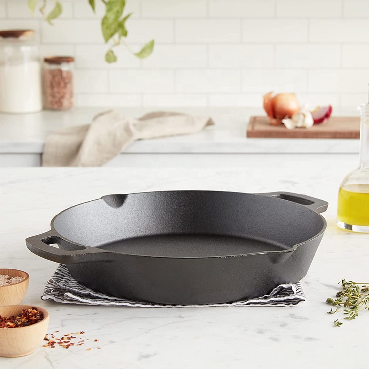 Premium Cast Iron Pan: Durable & Perfect Heat