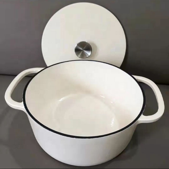 Made In Cookware Dutch Oven: Cast Iron & Enamel Versatility