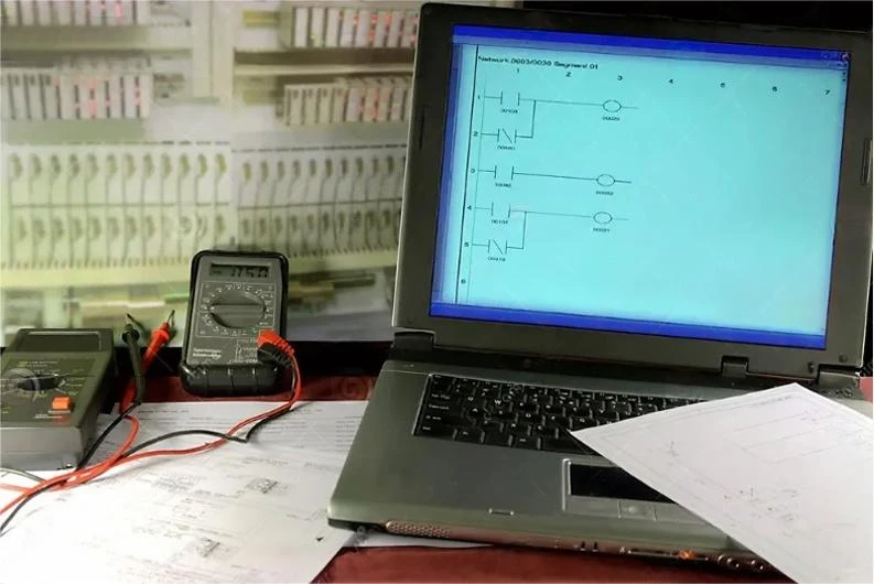 Advanced PLC Programming Techniques: From Ladder Logic to Function Blocks