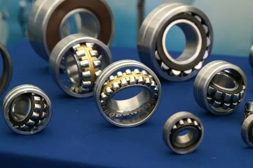 Powering Industrial Manufacturing with Precision-The Role of Roller Bearings