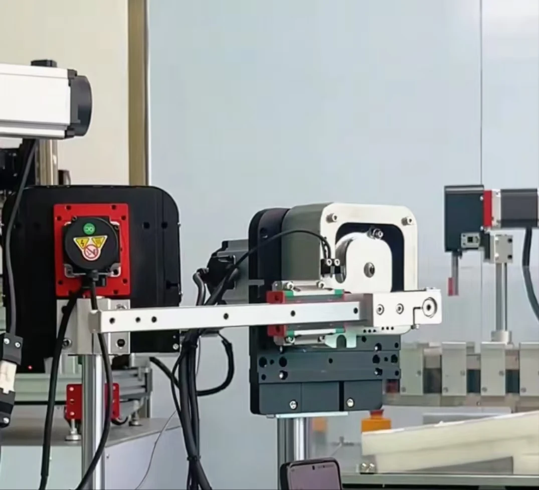 Lightning - Fast 90° Rotation and Pick - up in 6 Seconds!